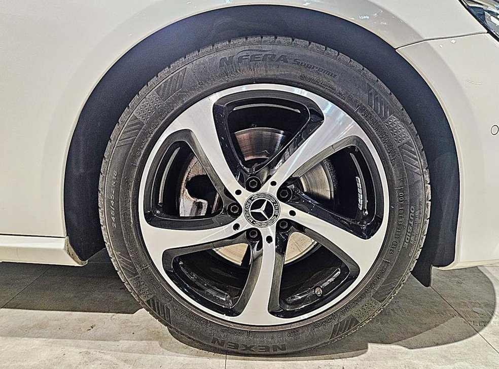 벤츠 E 클래스 E250 아방가르드 사진 15