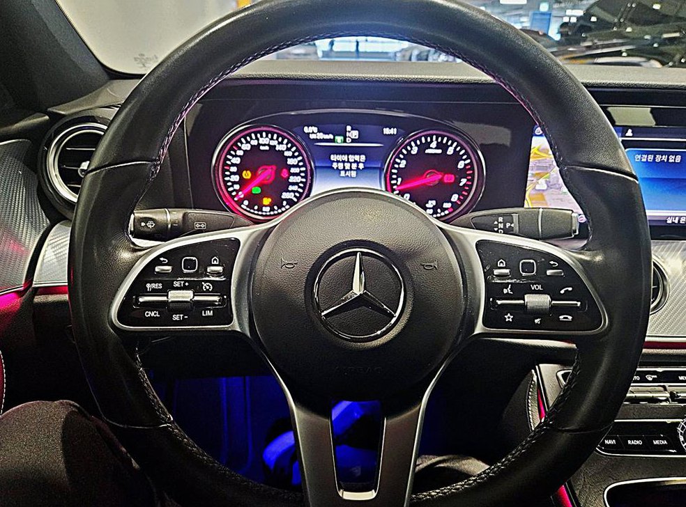 벤츠 E 클래스 E250 아방가르드 사진 19