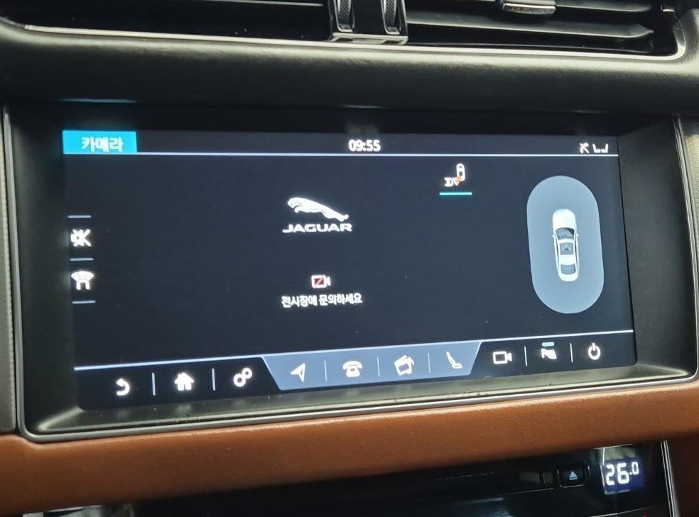 재규어 XF 2.0D 포트폴리오 AWD 사진 15