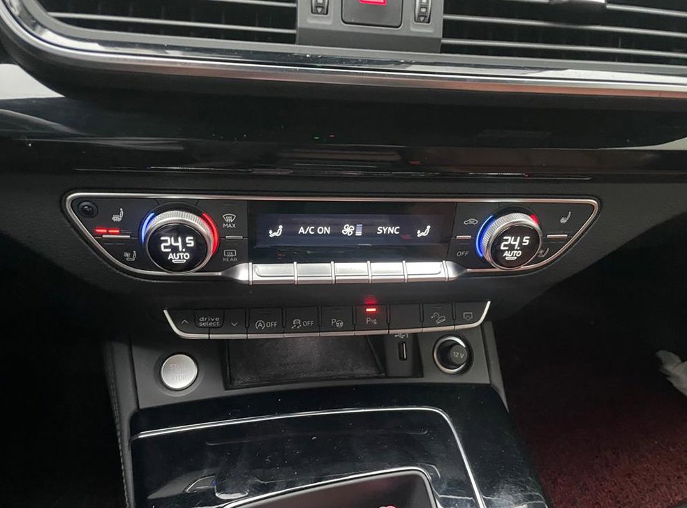아우디 Q5 45 TFSI 콰트로 사진 11