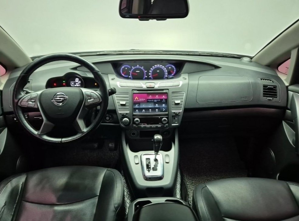 KG모빌리티(쌍용)  코란도 4WD TX 사진 7