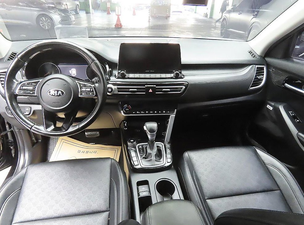 기아 셀토스 가솔린 1.6 터보 4WD 사진 11