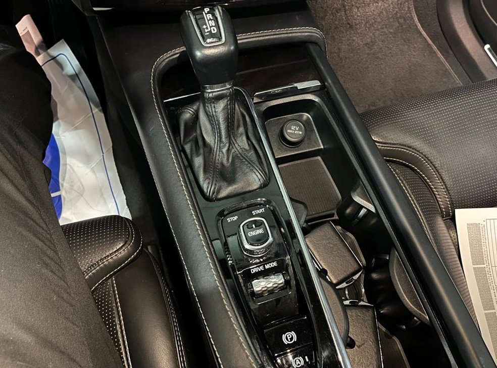볼보 XC90 2.0 T6 AWD 사진 13