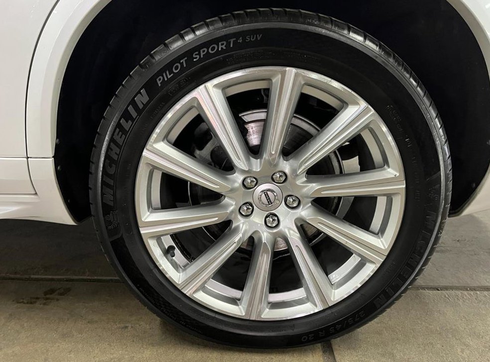 볼보 XC90 2.0 T6 AWD 사진 18