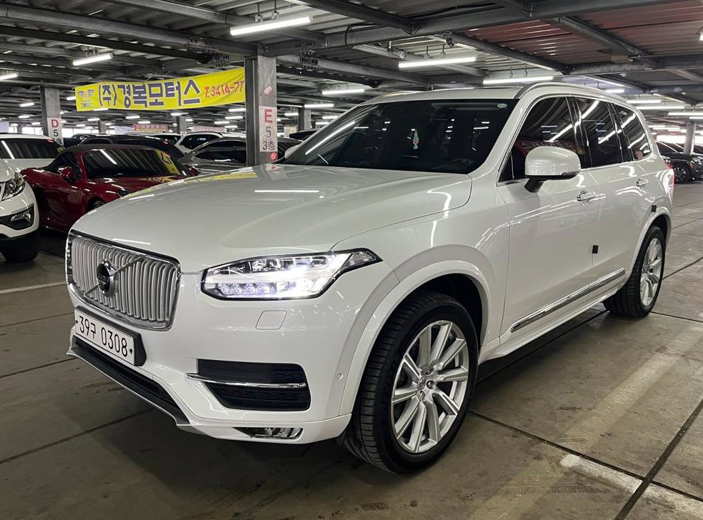 볼보 XC90 2.0 T6 AWD 사진 2