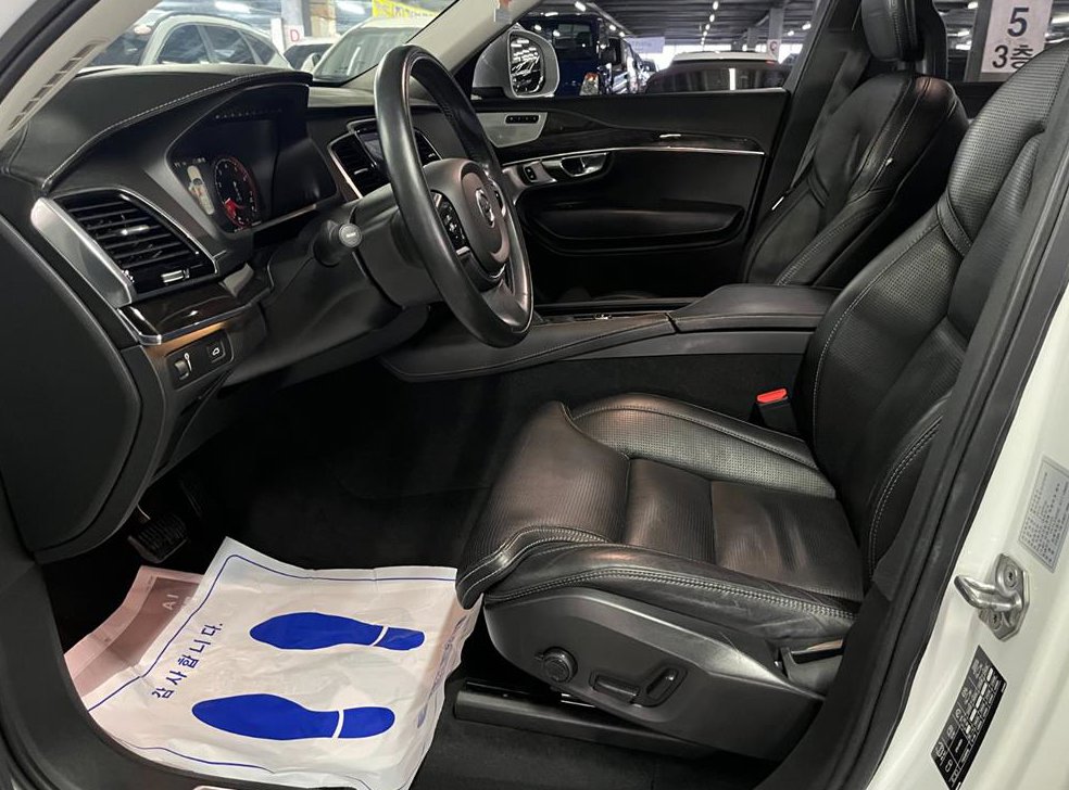 볼보 XC90 2.0 T6 AWD 사진 7