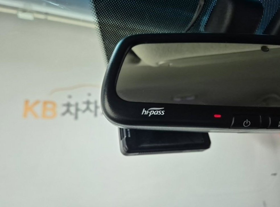 KG모빌리티(쌍용)  티볼리 2WD 가솔린 1.5 사진 12