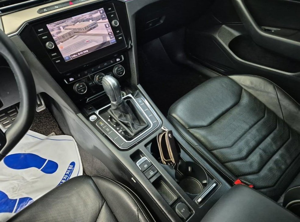 폭스바겐 아테온 2.0 TDI 프레스티지 사진 10