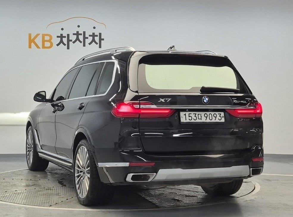 BMW X7 xDrive 40i 디자인 퓨어 엑셀런스 7인승 사진 2