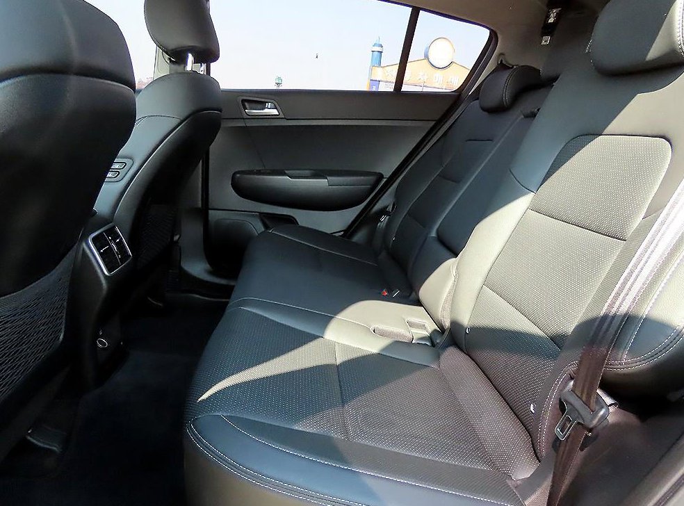 기아 스포티지 2.0 디젤 2WD 사진 6