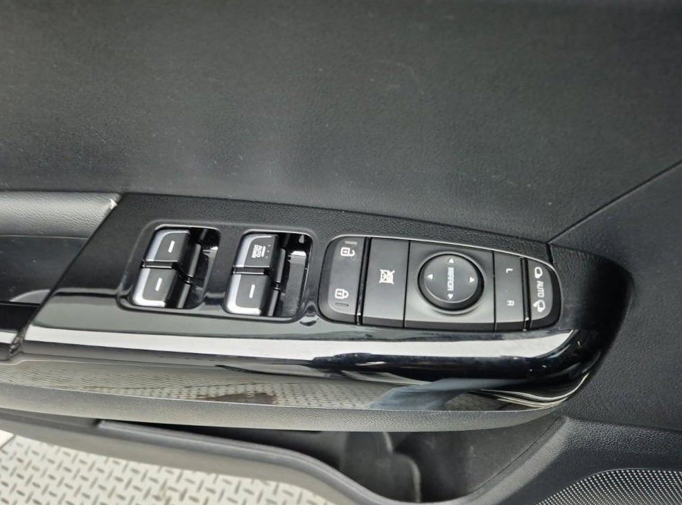 기아 스포티지 디젤 2.0 2WD 프레스티지 사진 17