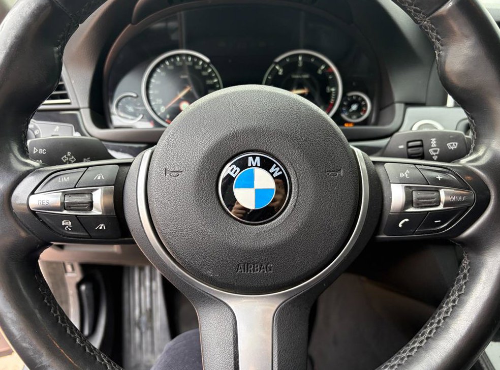 BMW 5시리즈 520d M 에어로다이나믹 사진 15