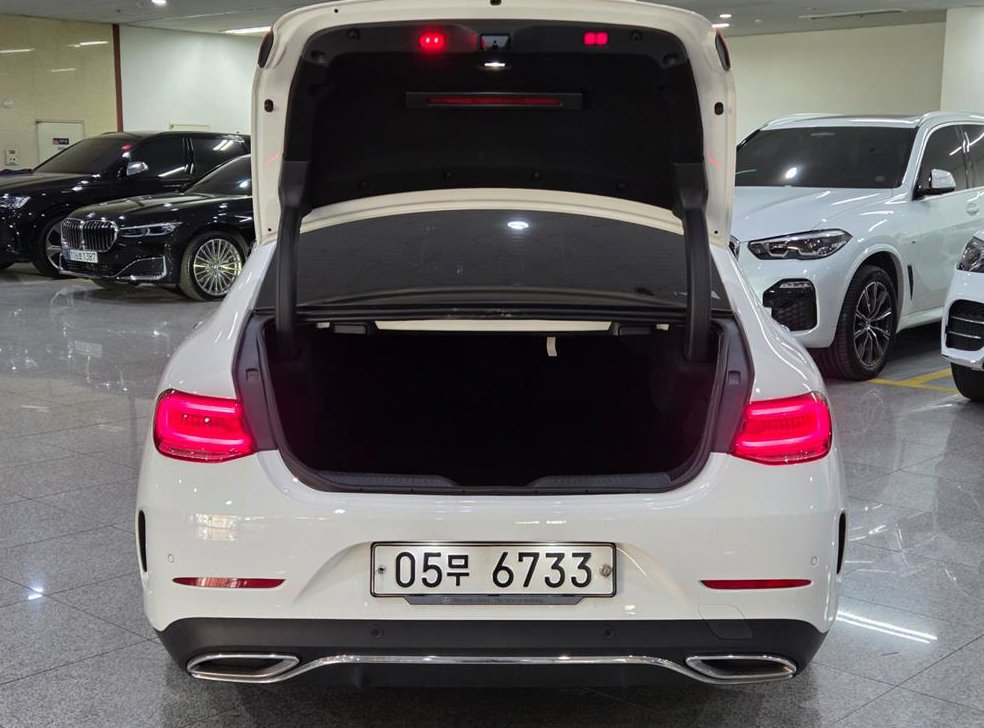 벤츠 CLS 클래스 CLS 400d 4MATIC AMG Line 사진 19
