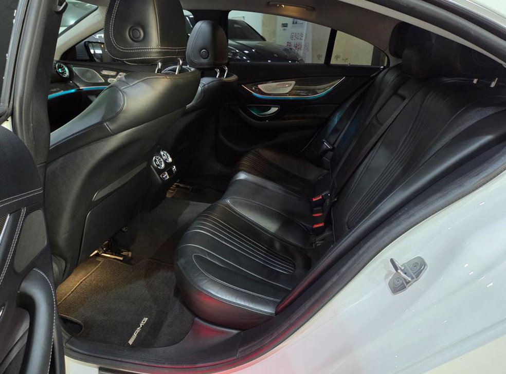 벤츠 CLS 클래스 CLS 400d 4MATIC AMG Line 사진 7