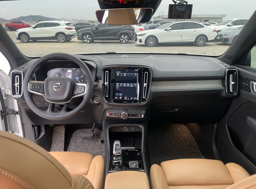 볼보 XC40 B4 AWD R-디자인 사진 12