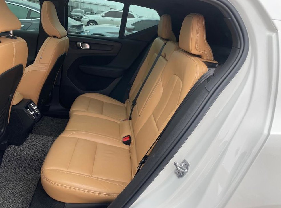 볼보 XC40 B4 AWD R-디자인 사진 14