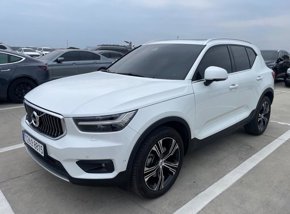 볼보 XC40 B4 AWD R-디자인 사진 2