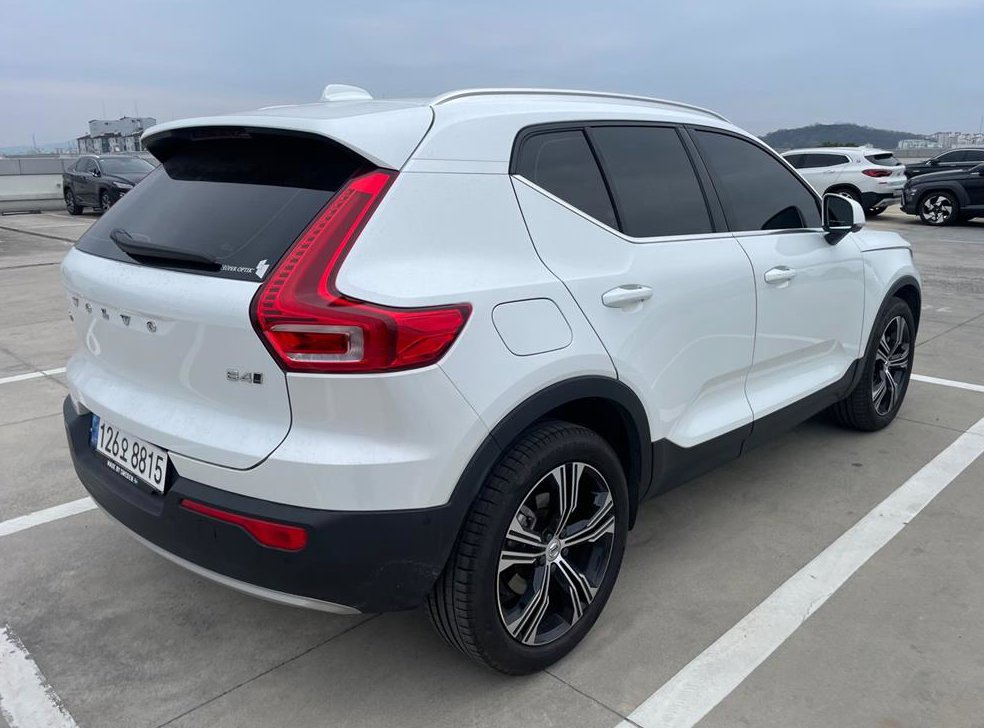 볼보 XC40 B4 AWD R-디자인 사진 5