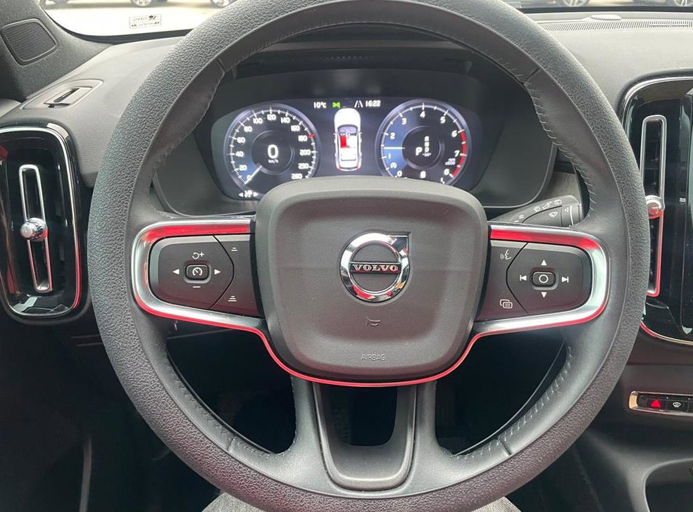 볼보 XC40 B4 AWD R-디자인 사진 8