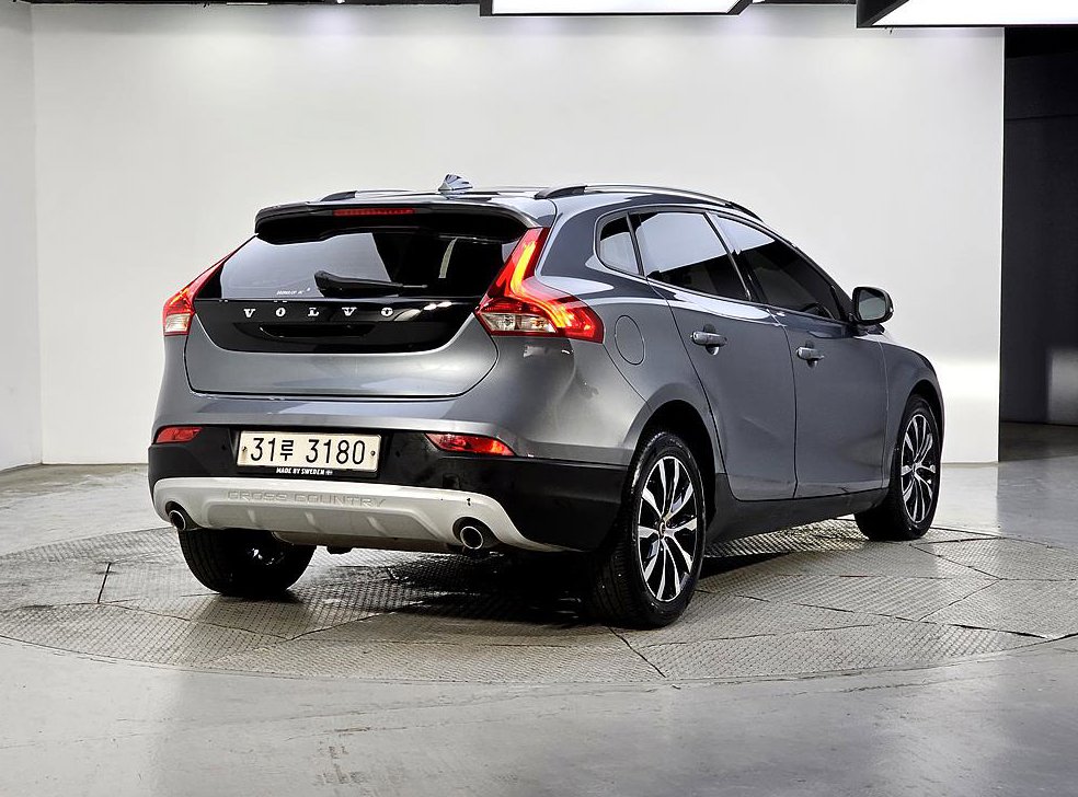 볼보 V40 D3 사진 4