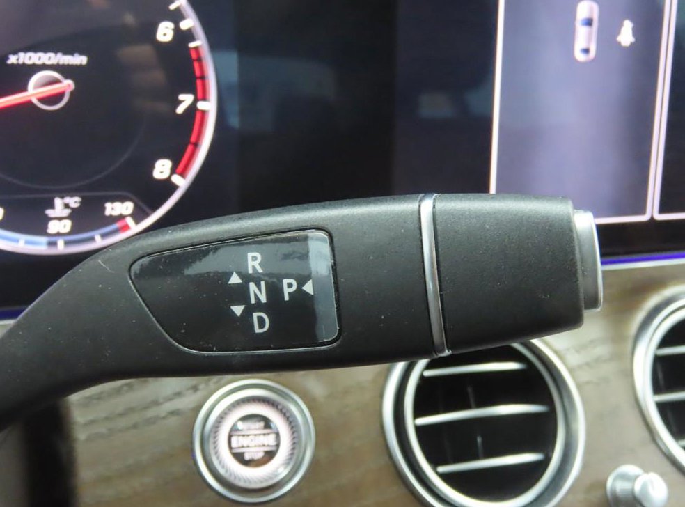 벤츠 E 클래스 E300 4MATIC 아방가르드 사진 13