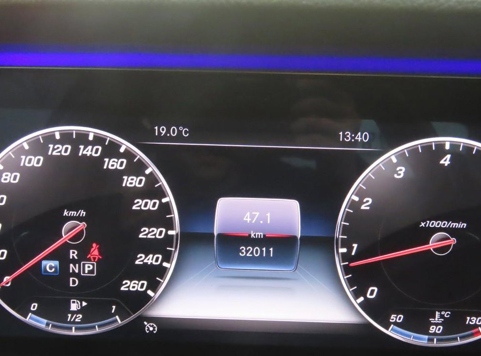 벤츠 E 클래스 E300 4MATIC 아방가르드 사진 8
