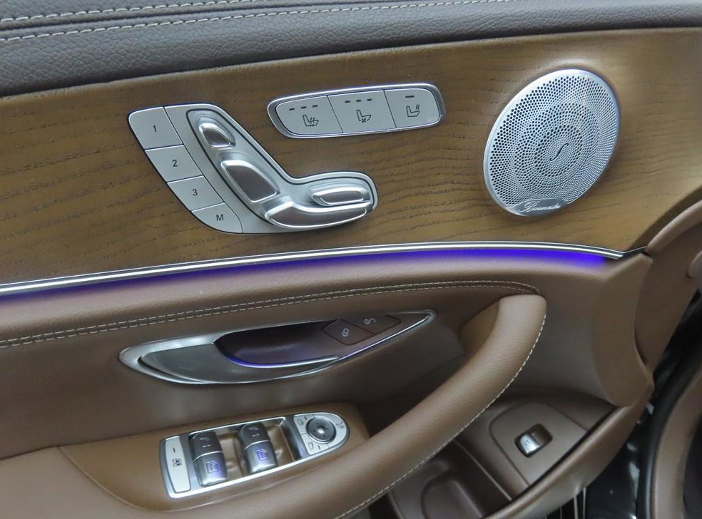 벤츠 E 클래스 E300 4MATIC 아방가르드 사진 9