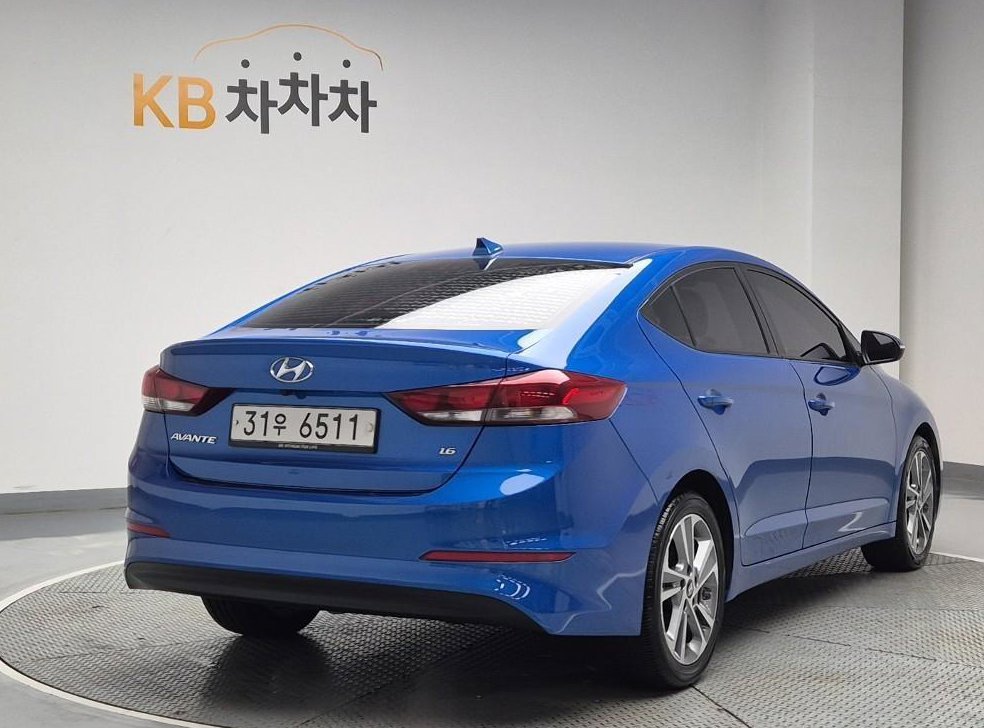 현대 아반떼 1.6 GDI 밸류 플러스 사진 3