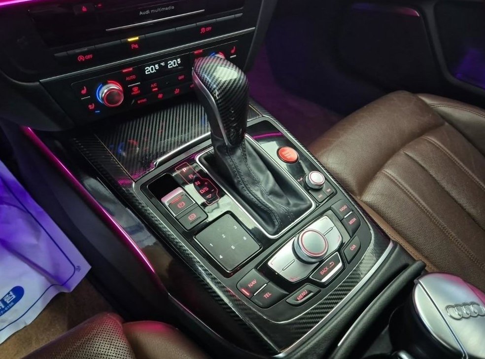 아우디 A6 40 TDI 콰트로 사진 8