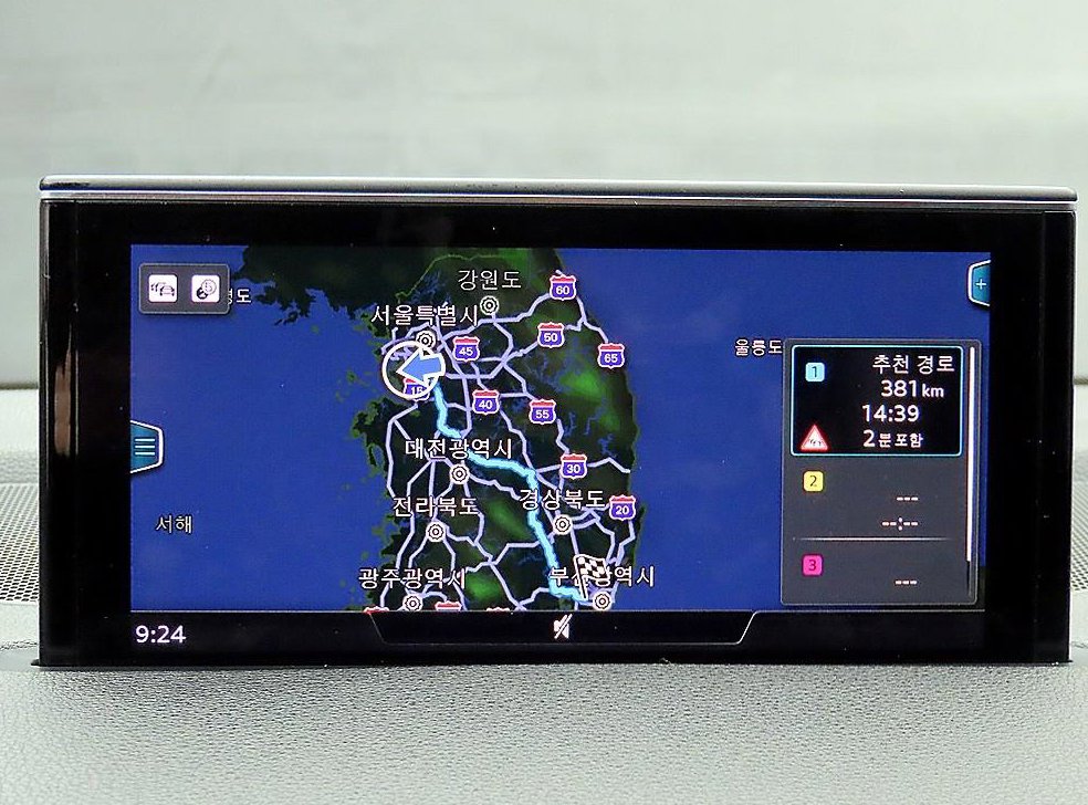 아우디 Q7 45 TFSI 콰트로 사진 13