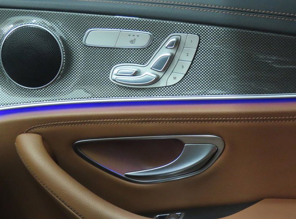 벤츠 E 클래스 E300 4MATIC AMG LINE 사진 15
