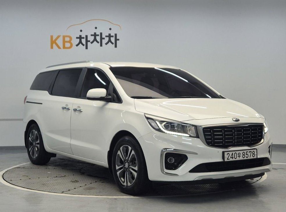 기아 카니발 디젤 9인승 럭셔리 사진 4