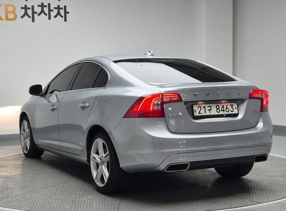 볼보 S60 D4 사진 2