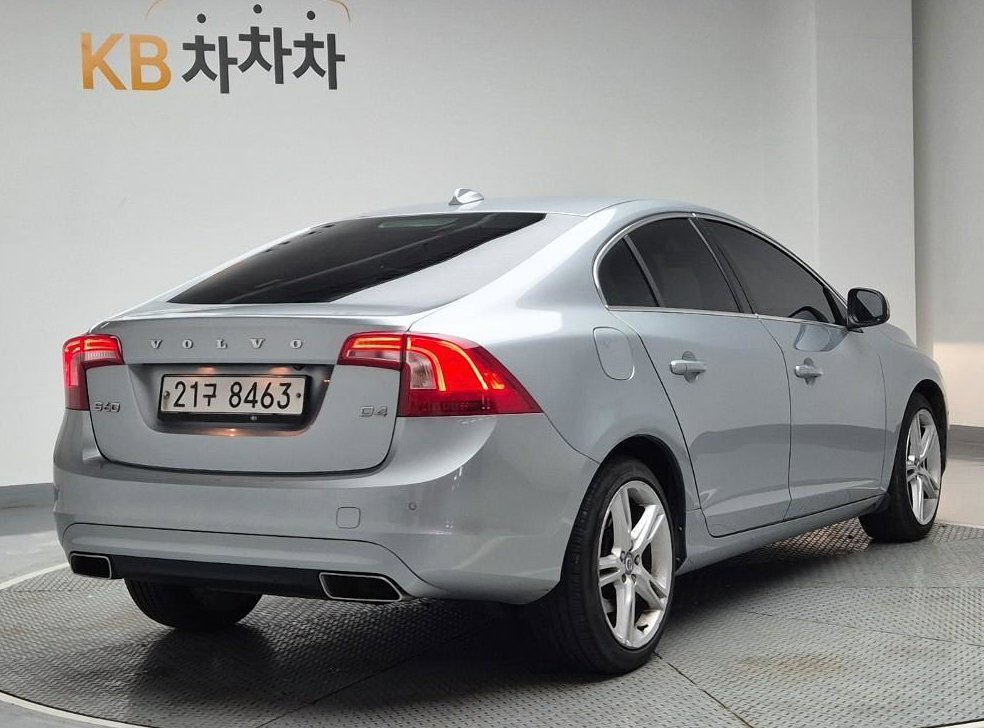 볼보 S60 D4 사진 3