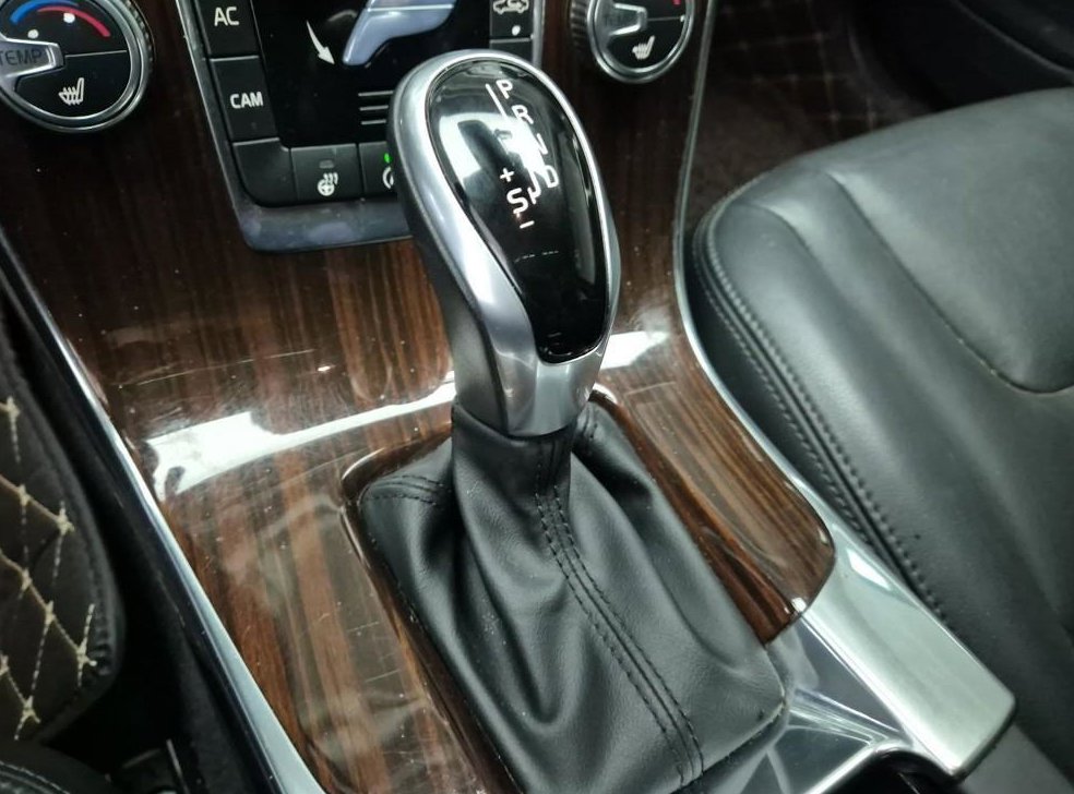 볼보 S60 D4 사진 8