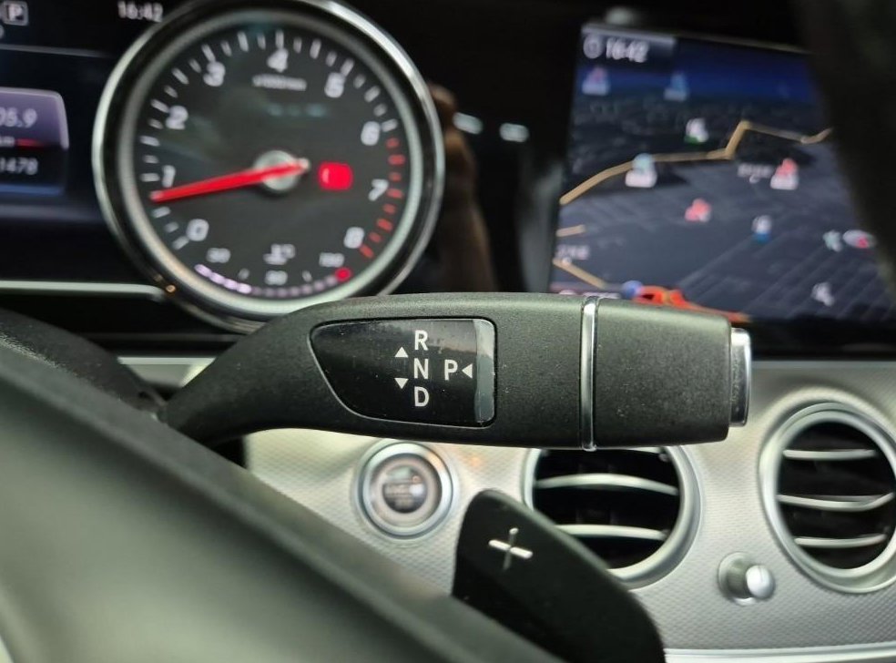 벤츠 E 클래스 E200 아방가르드 사진 7