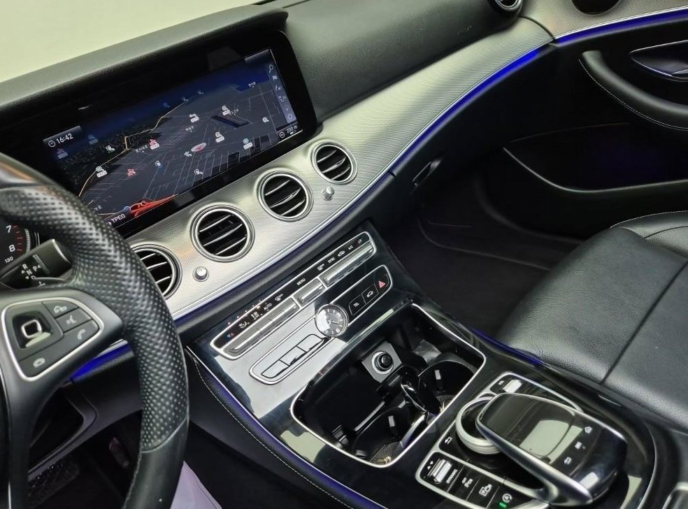 벤츠 E 클래스 E200 아방가르드 사진 9