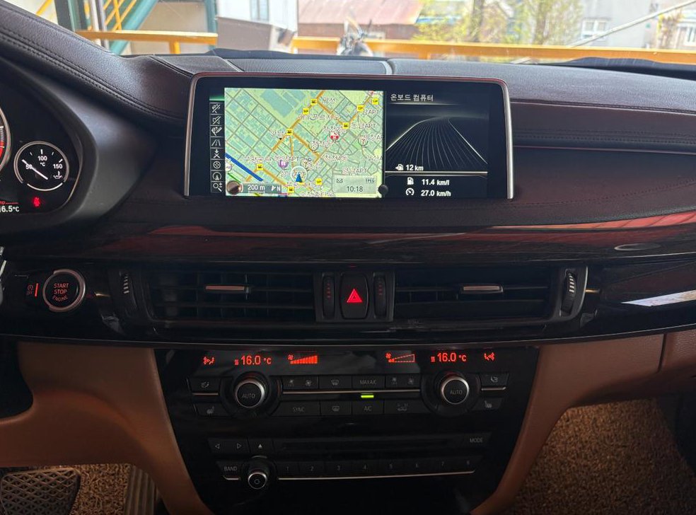 BMW X6 xDrive 30d 사진 15