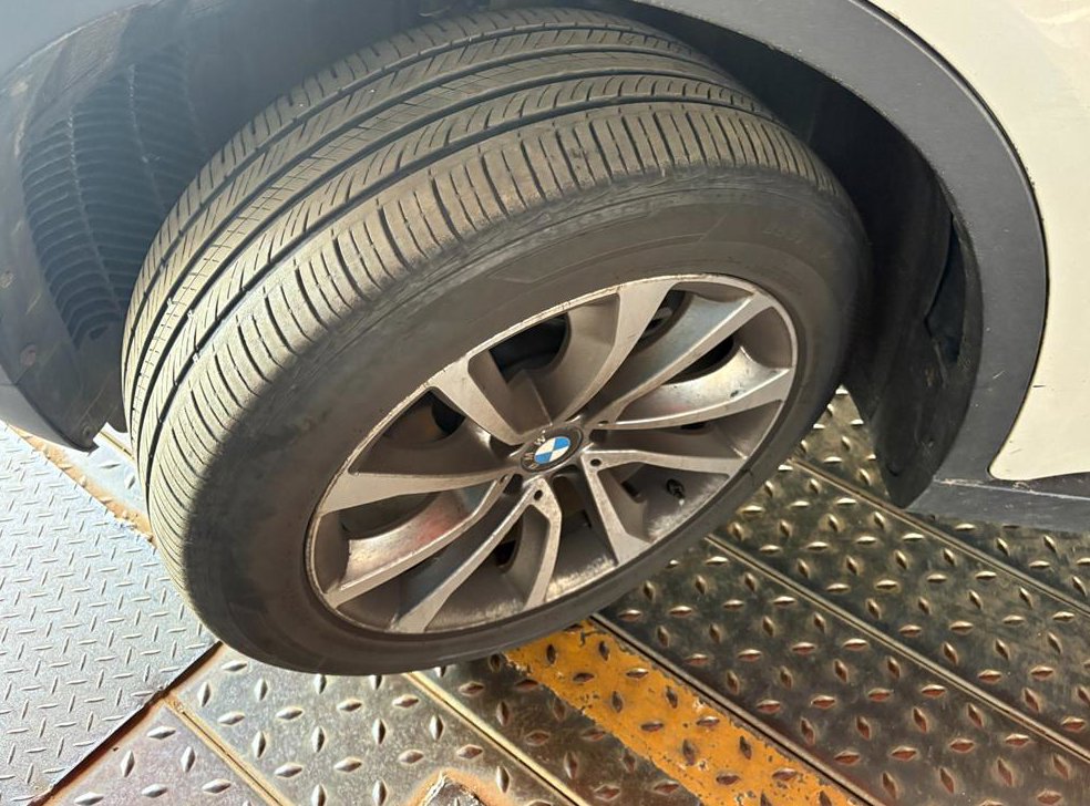 BMW X6 xDrive 30d 사진 8