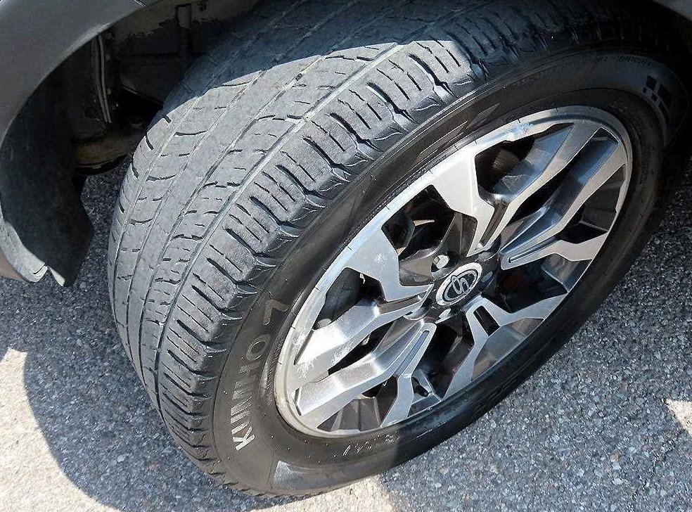 KG모빌리티(쌍용)  코란도 2WD 2.2 익스트림 사진 20