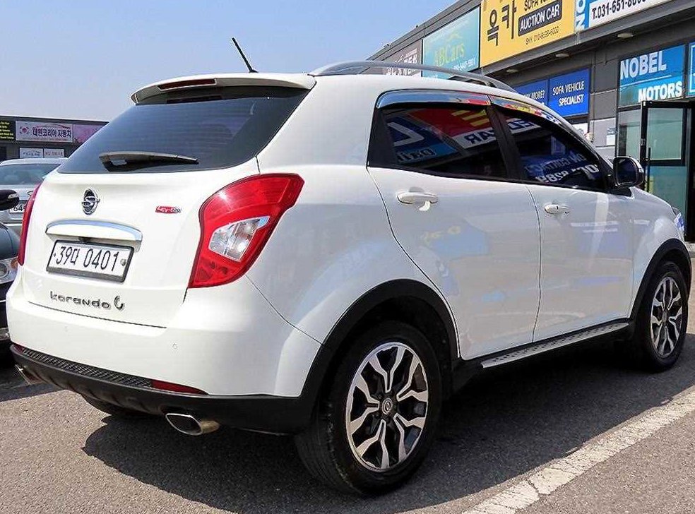 KG모빌리티(쌍용)  코란도 2WD 2.2 익스트림 사진 3