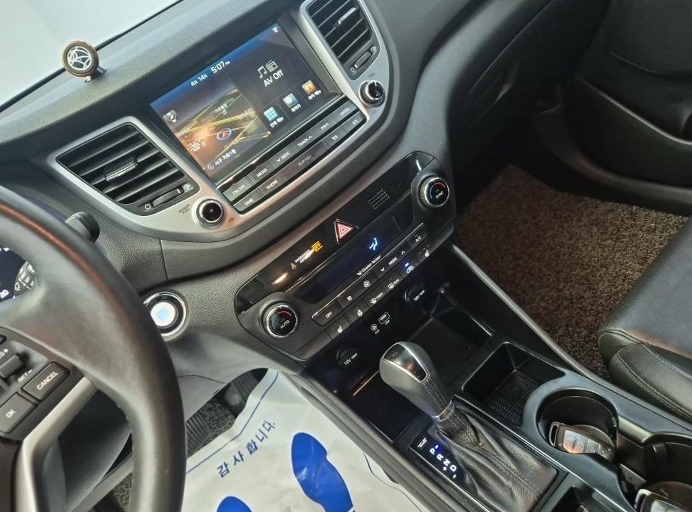 현대 투싼 1.6T 2WD 사진 10