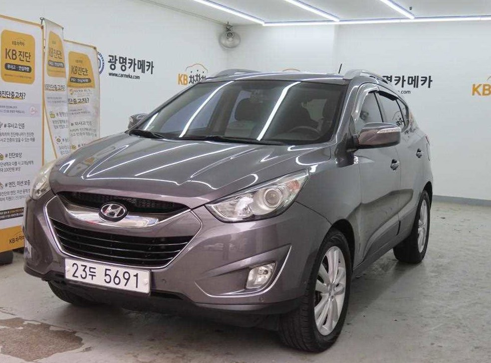현대 투싼 2WD VGT LX20 사진 2