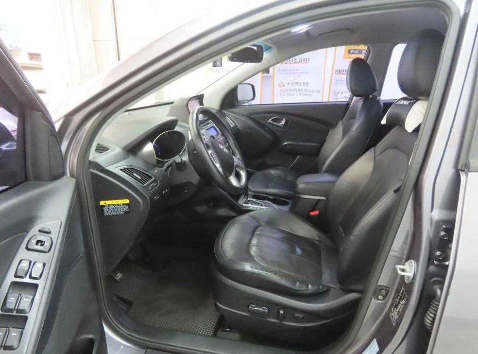 현대 투싼 2WD VGT LX20 사진 5