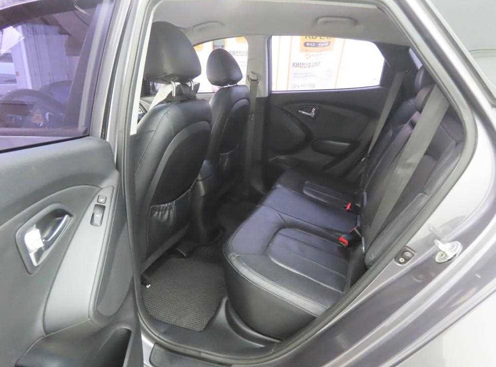 현대 투싼 2WD VGT LX20 사진 6
