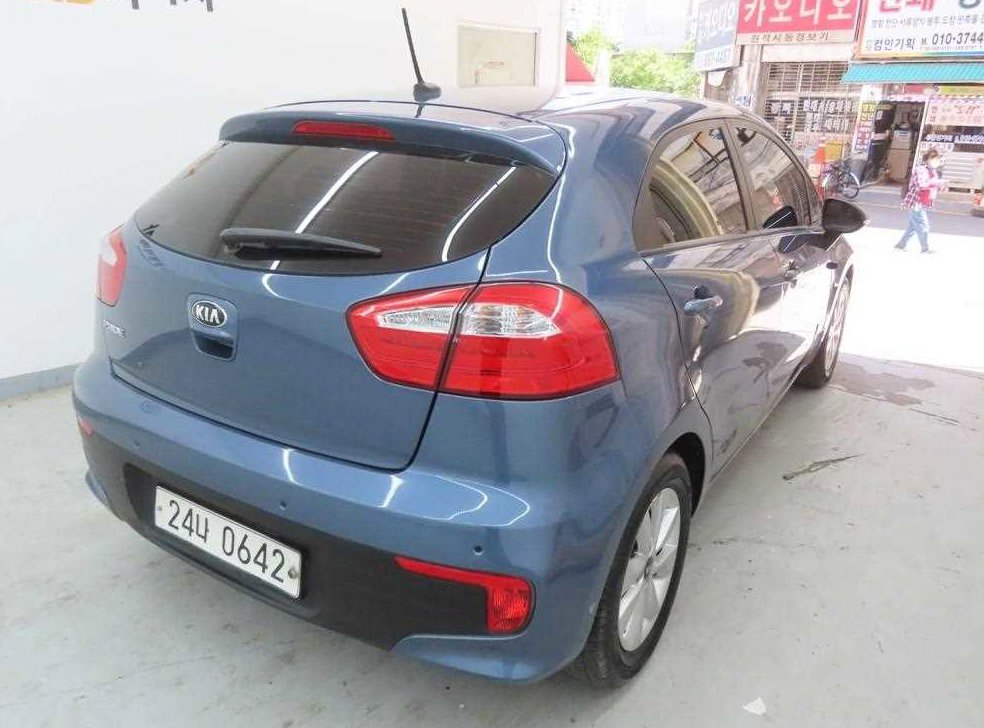 기아 프라이드 5DR 1.4 MPI 트렌디 사진 3