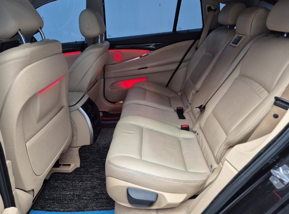BMW 그란투리스모 GT 30d xDRIVE 사진 12