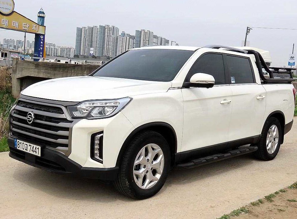 KG모빌리티(쌍용)  렉스턴 디젤 2.2 4WD 사진 2