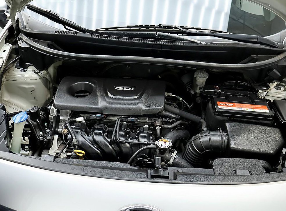 기아 프라이드 4DR 1.6 GDI 럭셔리 사진 8