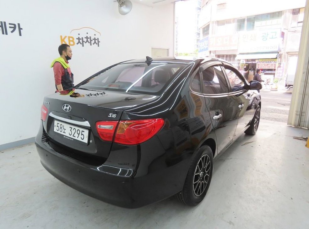 현대 아반떼 1.6 VVT S16 사진 3